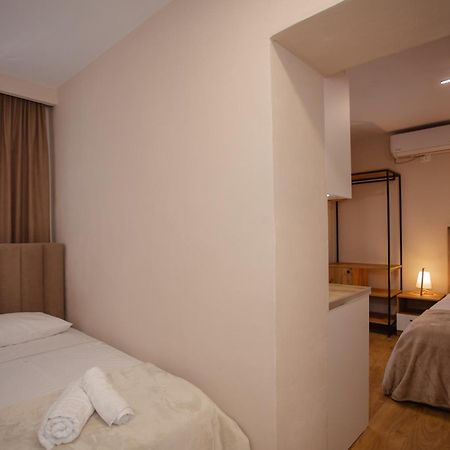 City Center Studio Apartments Shkodër Buitenkant foto