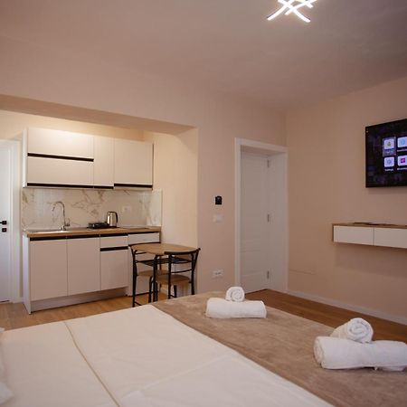 City Center Studio Apartments Shkodër Buitenkant foto