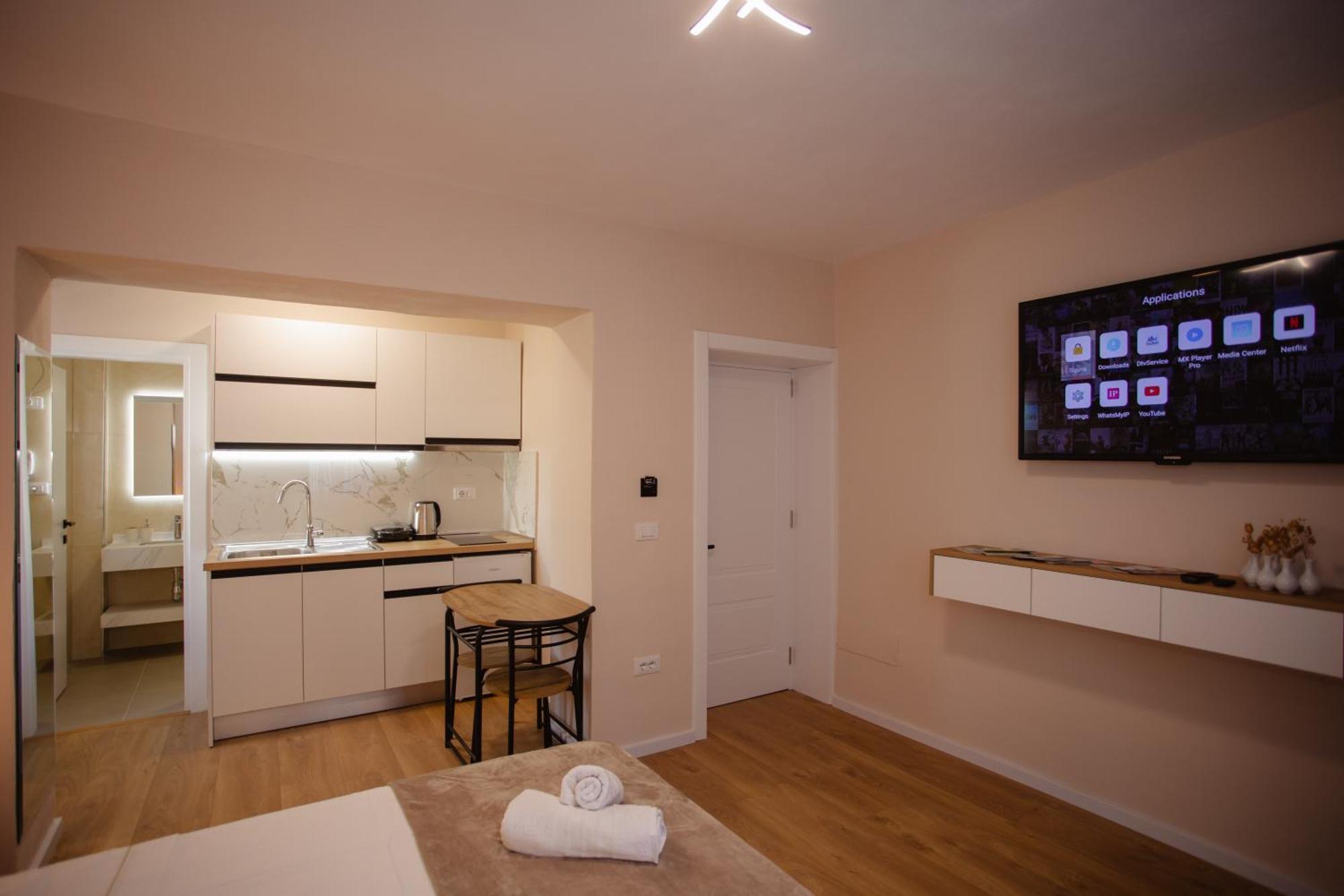 City Center Studio Apartments Shkodër Buitenkant foto