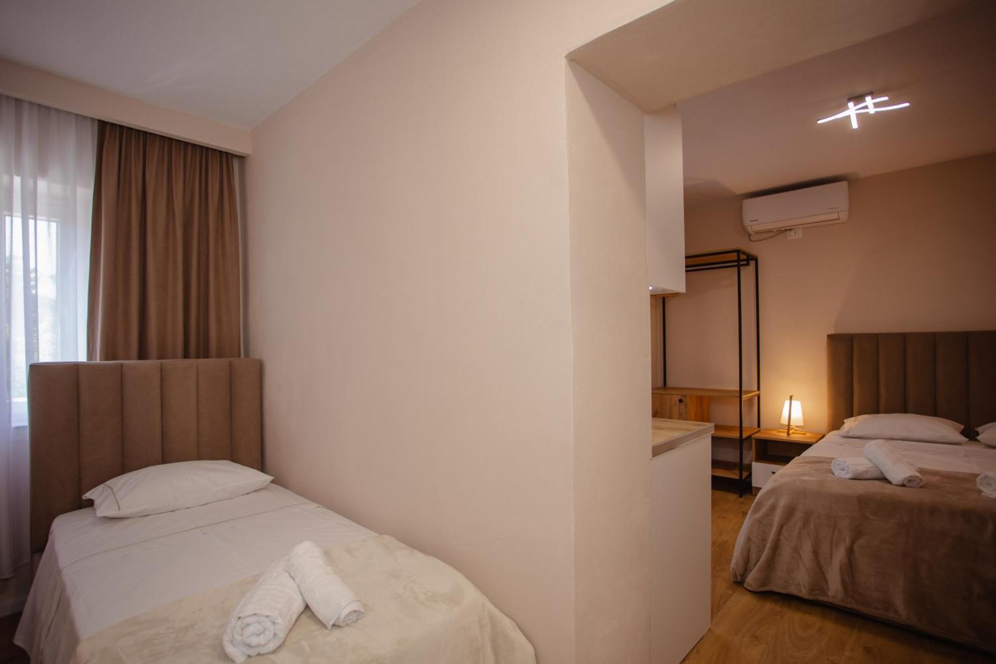 City Center Studio Apartments Shkodër Buitenkant foto