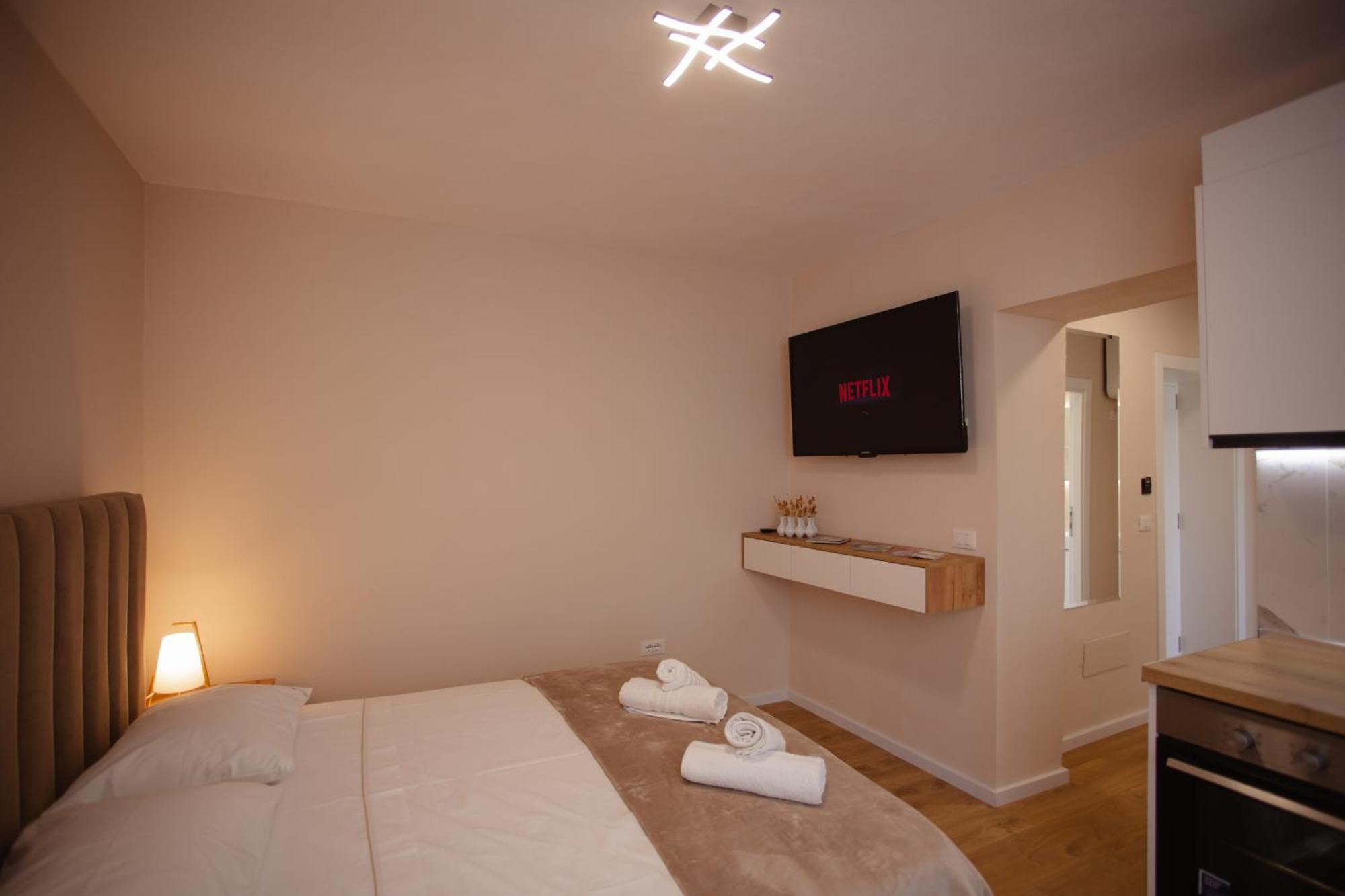City Center Studio Apartments Shkodër Buitenkant foto