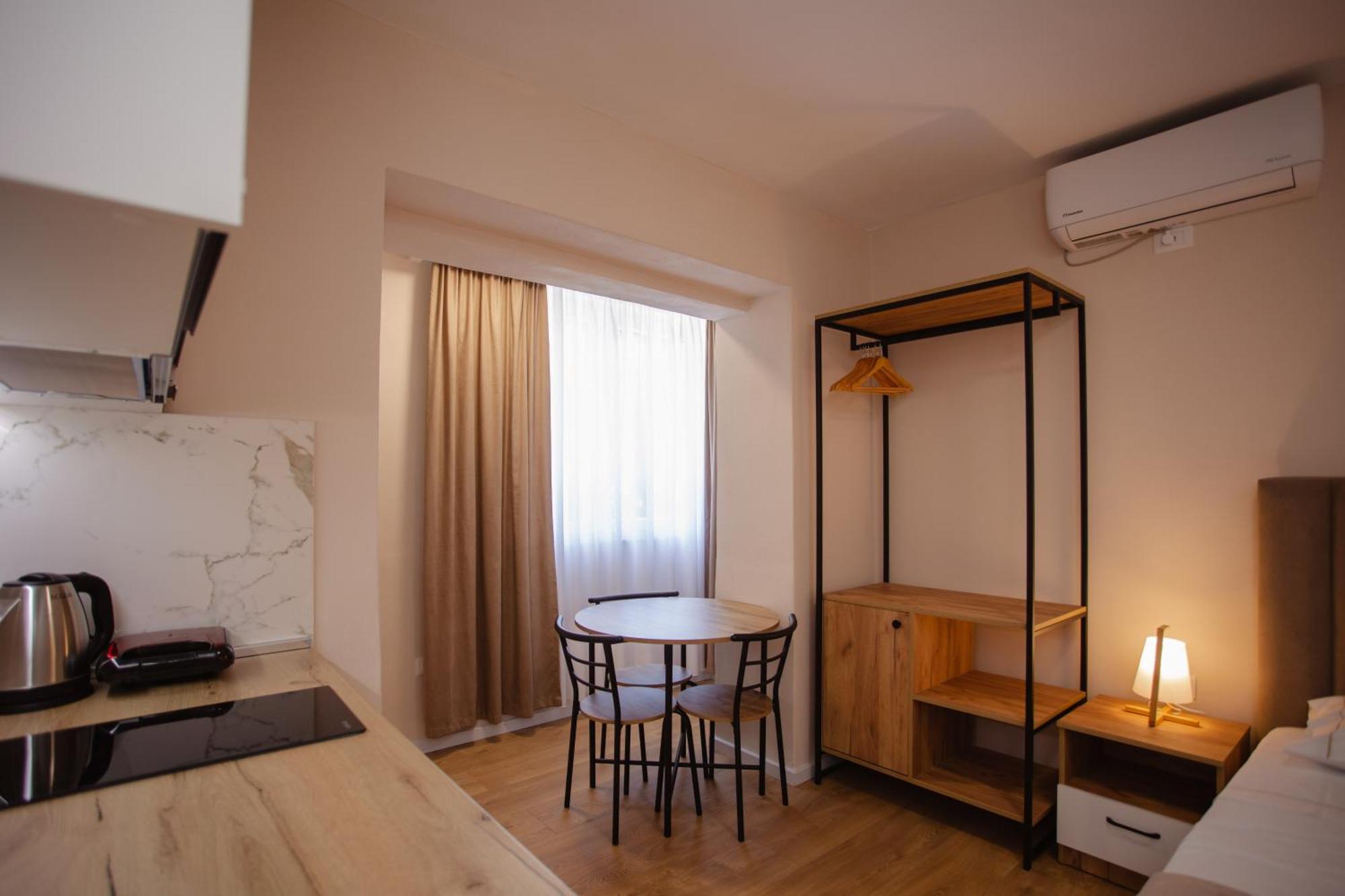 City Center Studio Apartments Shkodër Buitenkant foto