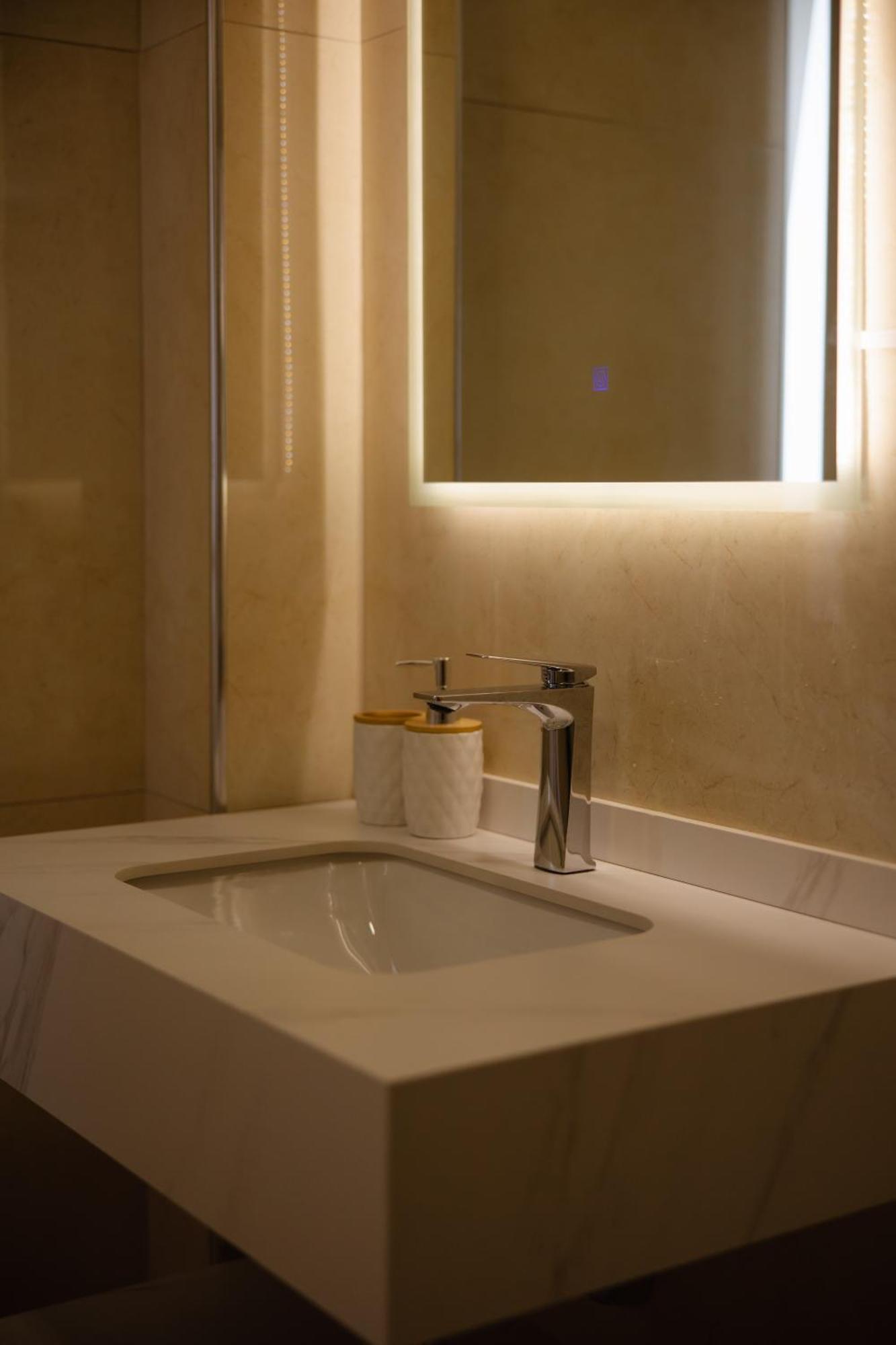 City Center Studio Apartments Shkodër Buitenkant foto