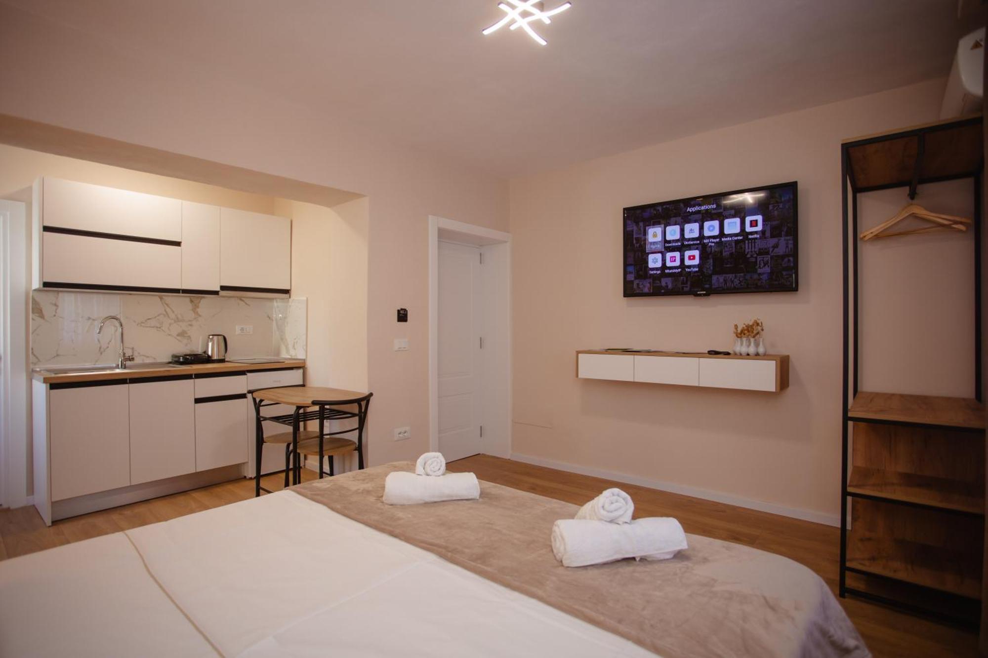 City Center Studio Apartments Shkodër Buitenkant foto