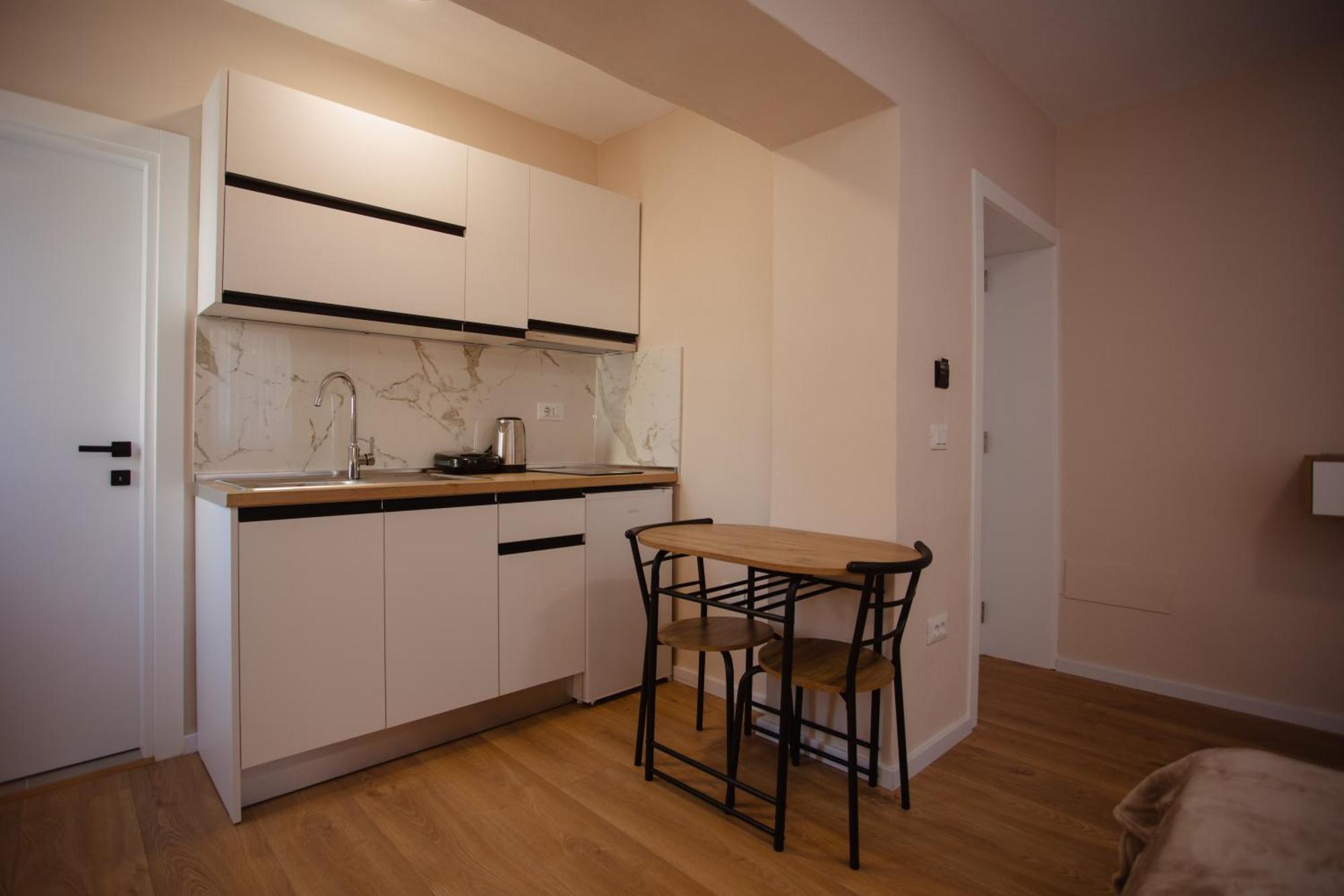 City Center Studio Apartments Shkodër Buitenkant foto